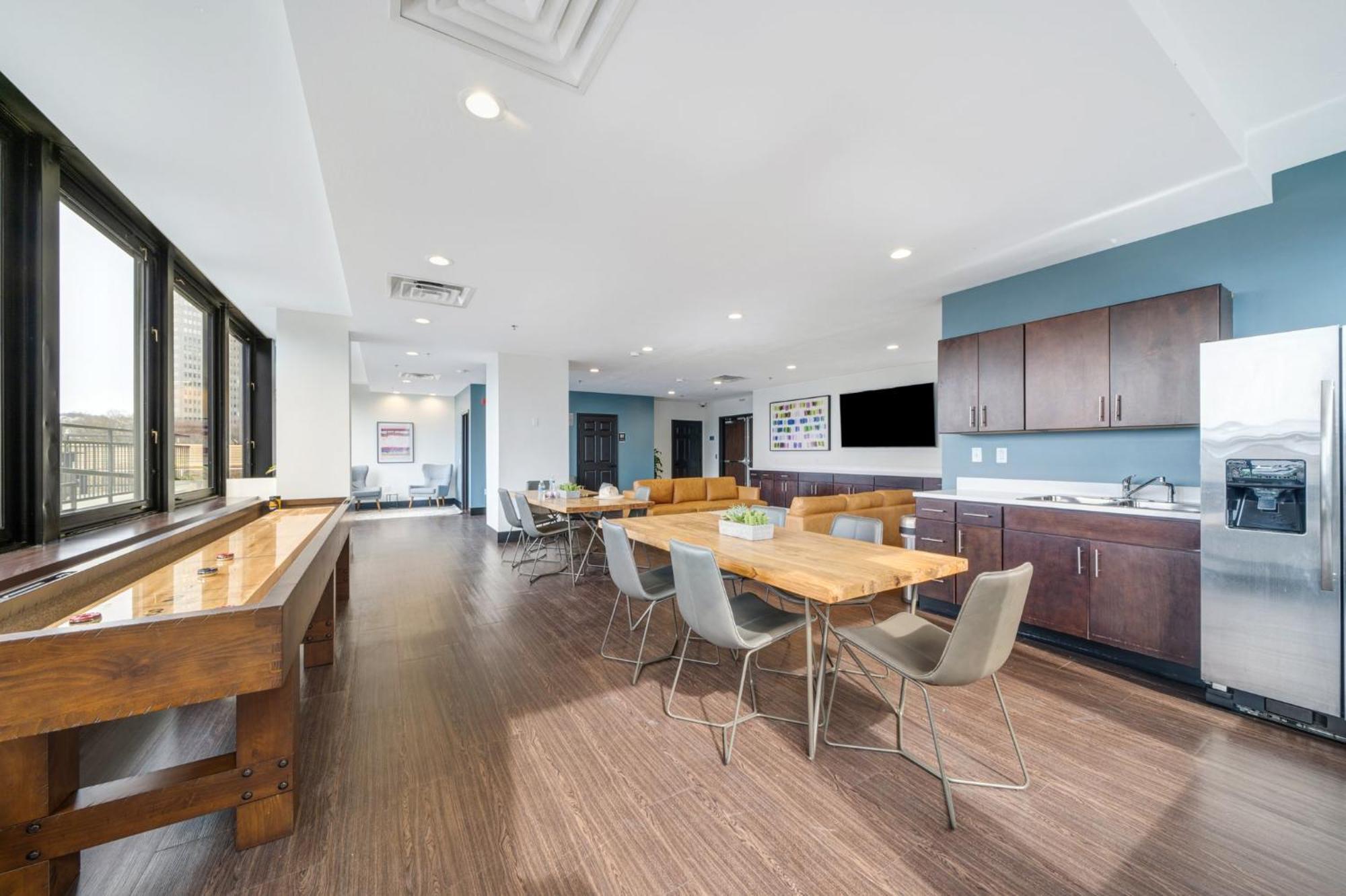 Sprawling Stadium Views Wonderful Location 24-7 Parking Gym Lounge พิตต์สเบิร์ก ภายนอก รูปภาพ
