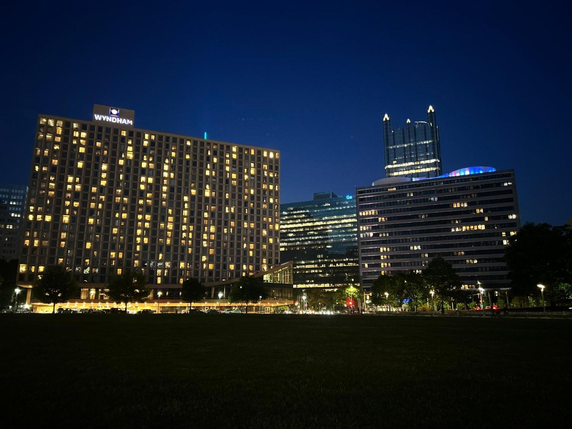 Sprawling Stadium Views Wonderful Location 24-7 Parking Gym Lounge พิตต์สเบิร์ก ภายนอก รูปภาพ